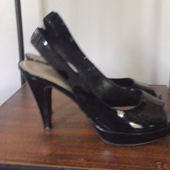 Classy shoes - Picture 2 of 3